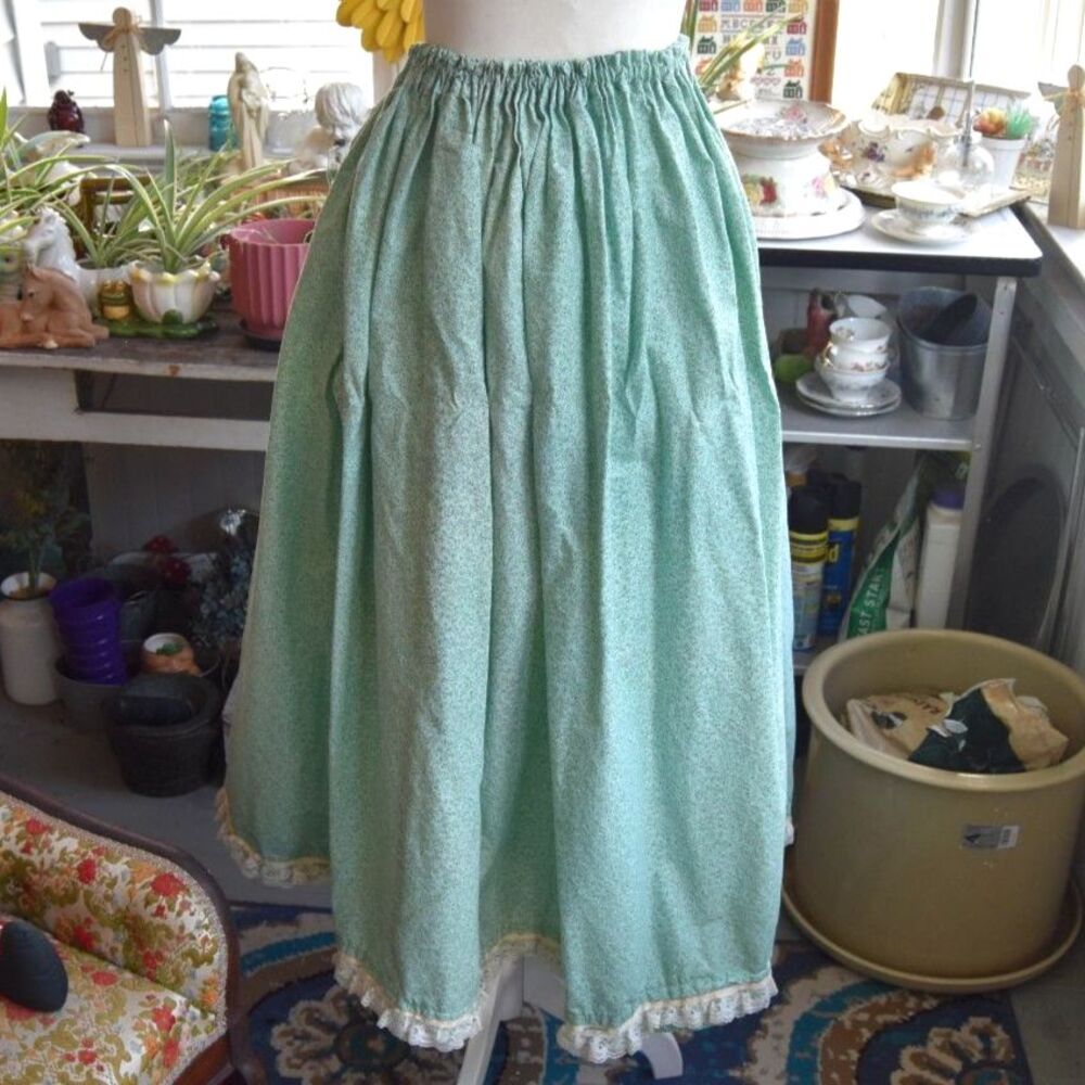 Vintage 70s Handmade Green Calico Prairie Maxi Skirt Lace Trim OSFM